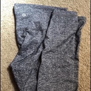 Lululemon wunder under luon 25” size 6